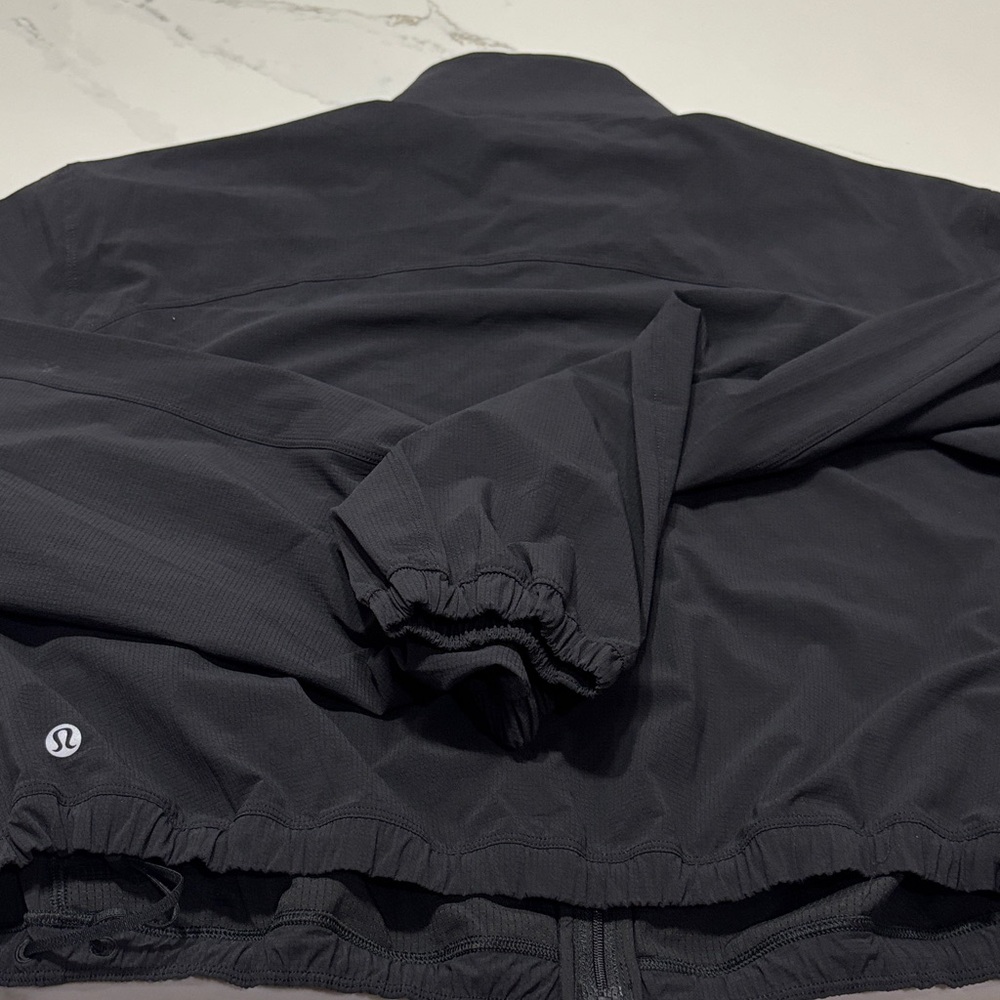 lululemon athletica Black Cropped mile marker run crew Zip-Front Jacket - Picture 13 of 15